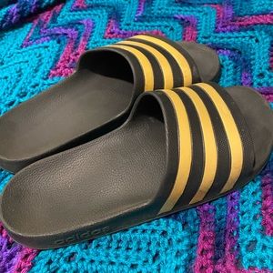 Adidas size 9 womens slides